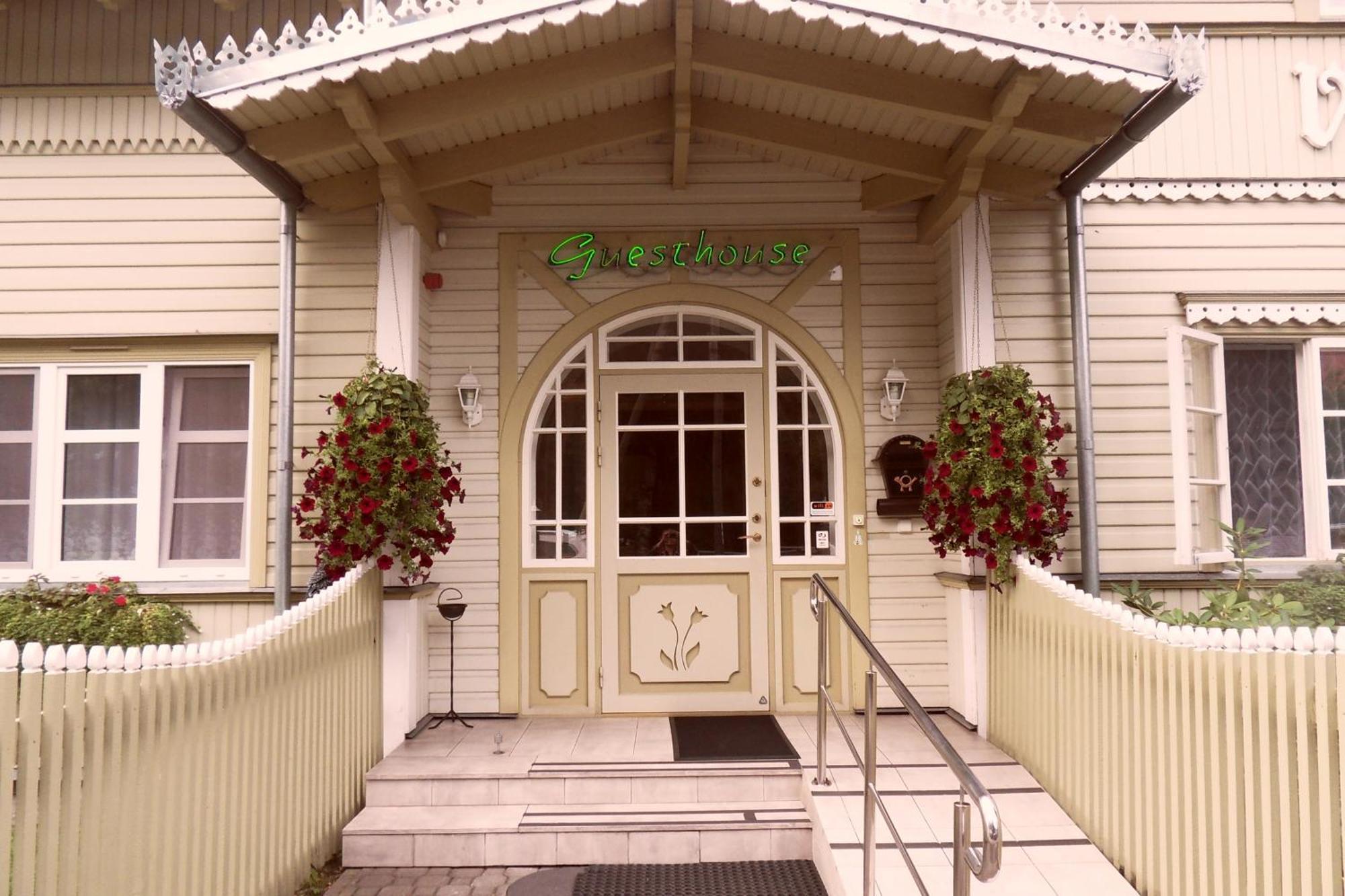 Villa Johanna Guesthouse Parnawa Zewnętrze zdjęcie