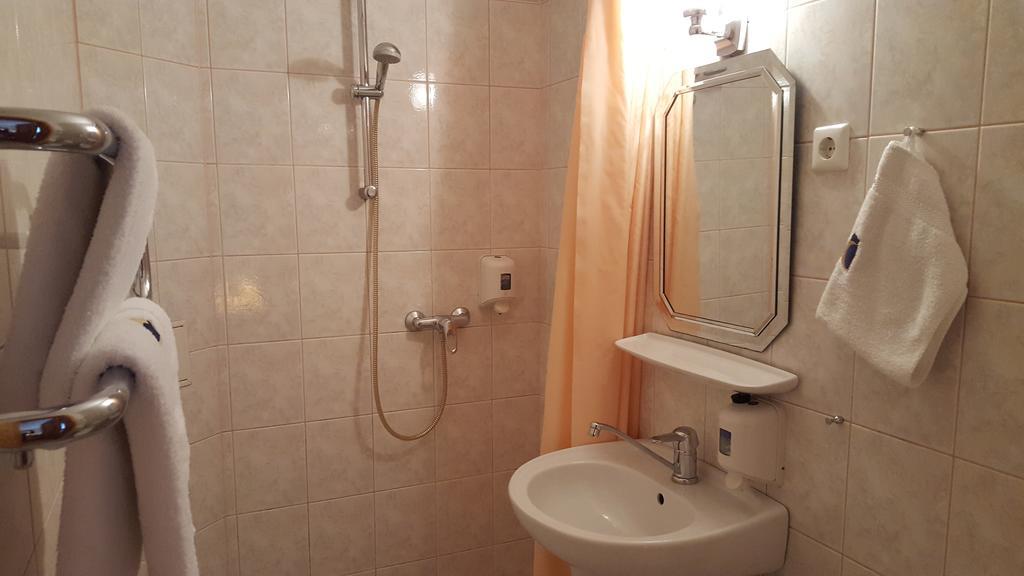 Villa Johanna Guesthouse Parnawa Zewnętrze zdjęcie