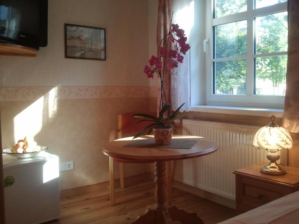 Villa Johanna Guesthouse Parnawa Pokój zdjęcie